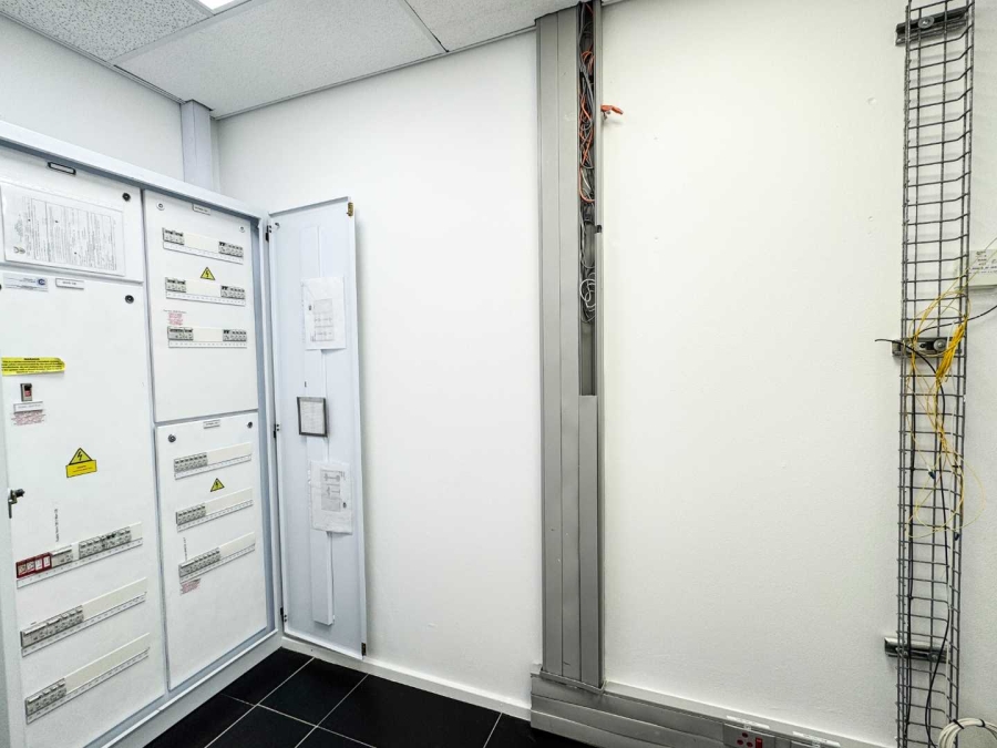 To Let Commercial Property for Rent in Mouille Point Western Cape
